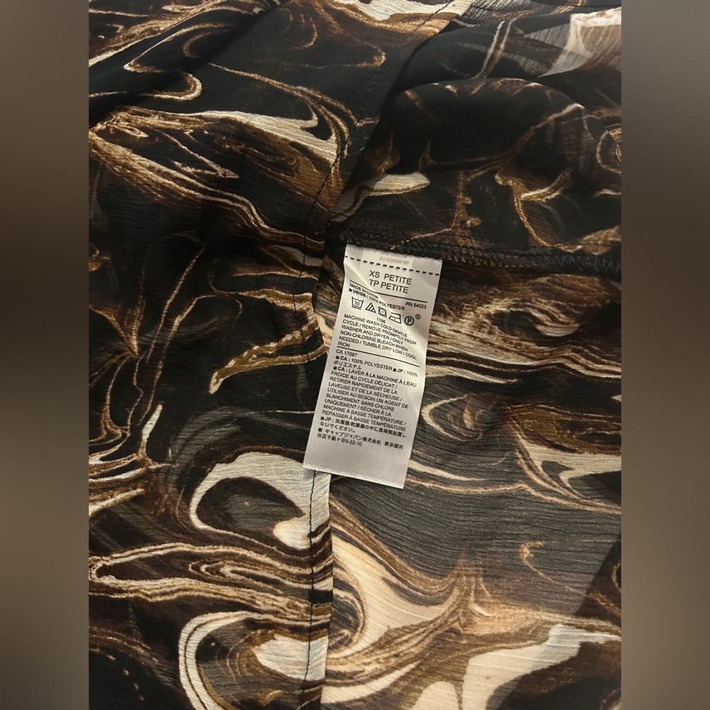 Elegant Brown Patterned Women's Top - Picture 8 of 10